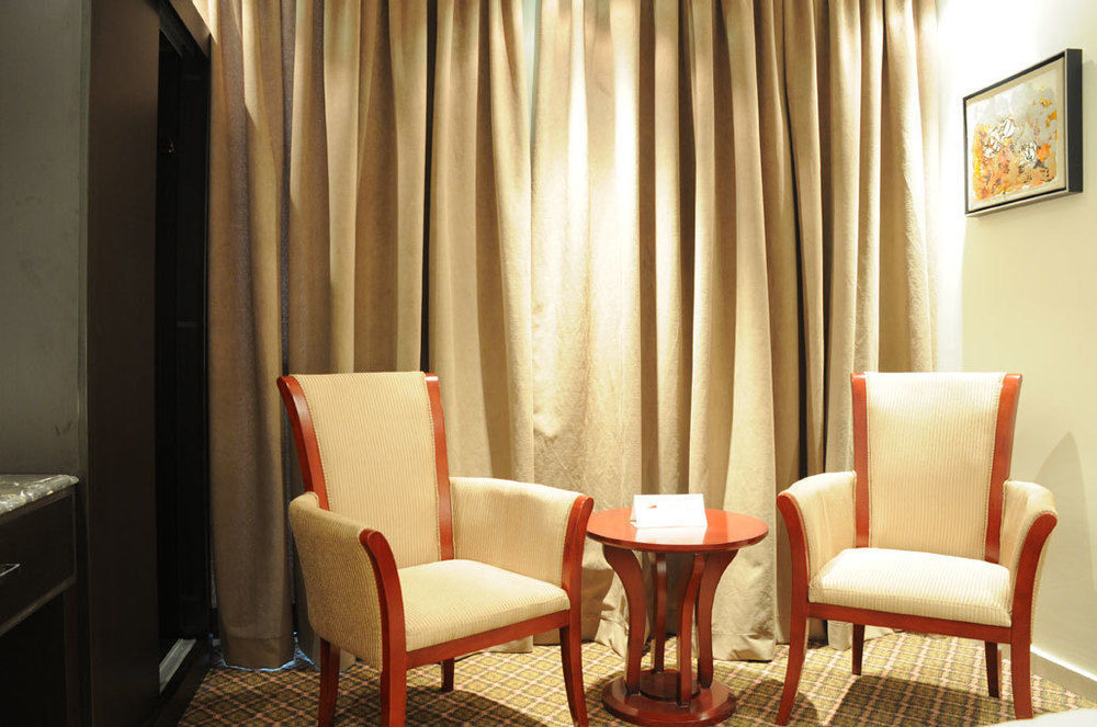 Al Yamama Palace Hotel Suites Ar Riyad Esterno foto